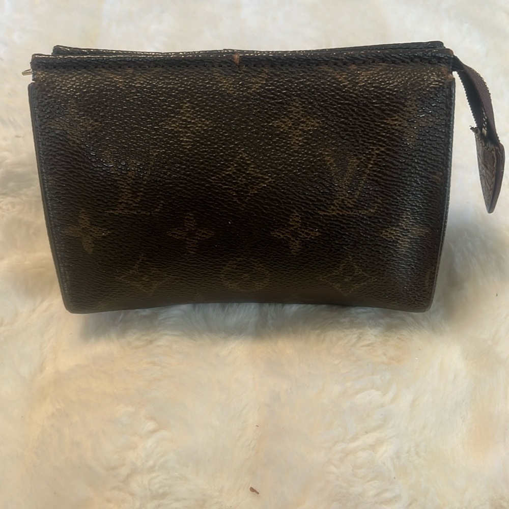 “RARE” LOUIS VUITTON MINI ZIP POUCH- Vintage​